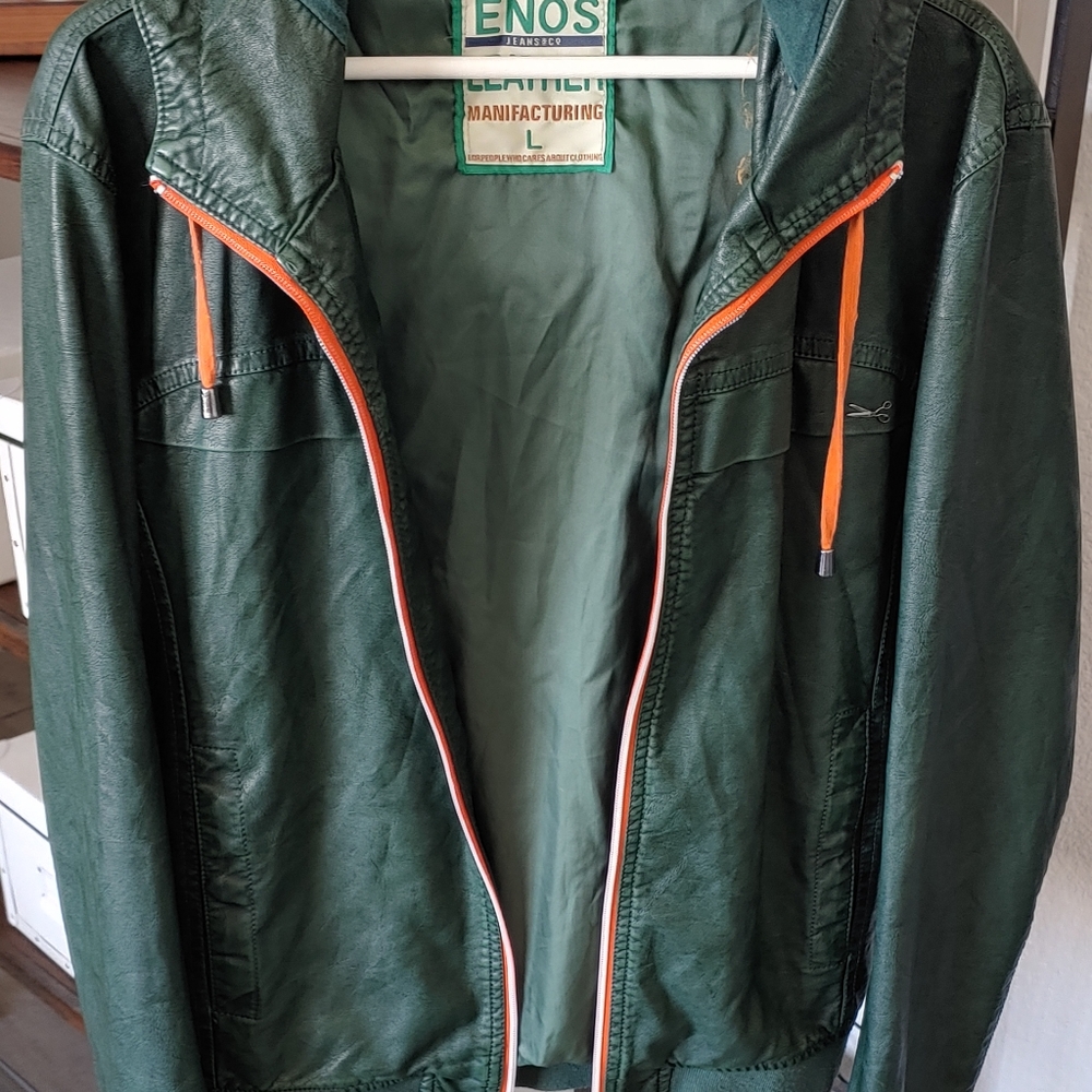 Leather jacket - Picture 9 of 12